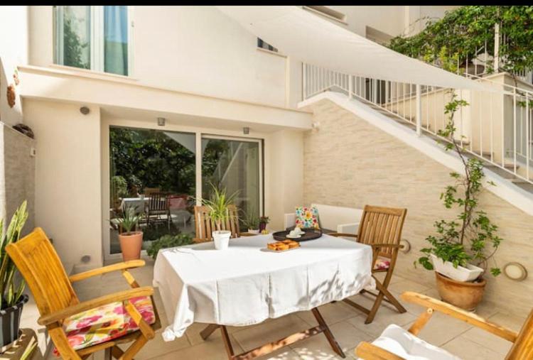 Meraki B&B Lecce Dış mekan fotoğraf